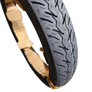 PNEU ROBUST 90/90/18 SEM CAMARA LUAS